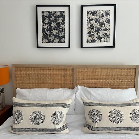 Charming Edwardian Maisonette In Trendy Location, Minutes From Restaurants And Pubs In Ashley Cross, 풀 외부 사진