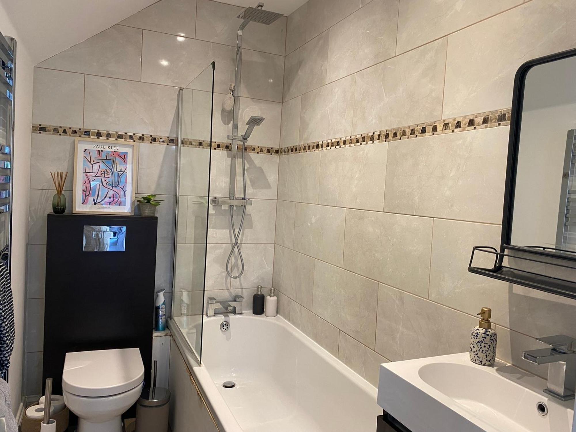 Charming Edwardian Maisonette In Trendy Location, Minutes From Restaurants And Pubs In Ashley Cross, 풀 외부 사진